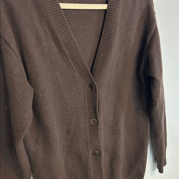 Aritzia Sunday Best Sweater Wool Lamora Boyfriend Cardigan Small Chocolate Brown - Picture 4 of 7
